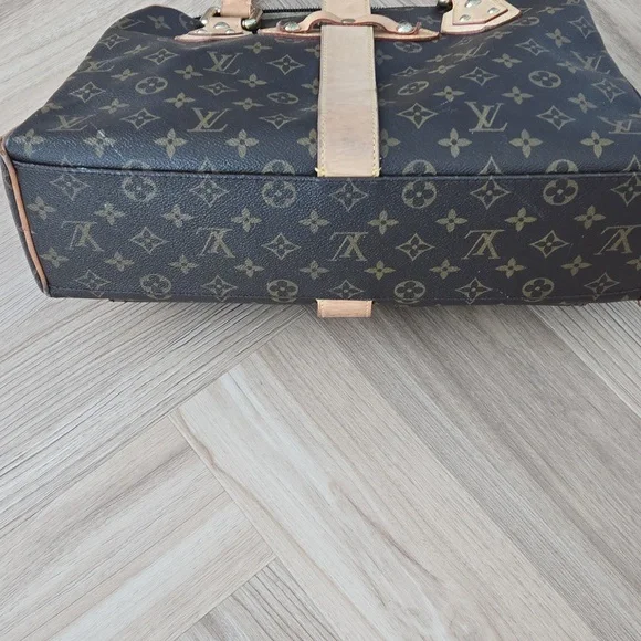 Louis Vuitton Manhattan Monogram Logo Black and Tan Handbag - Picture 4 of 10